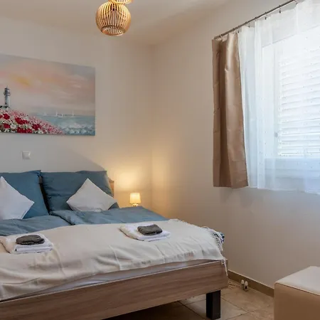 Apartman By The Sea - 23437 Vir