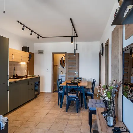 Apartman By The Sea - 23437 *